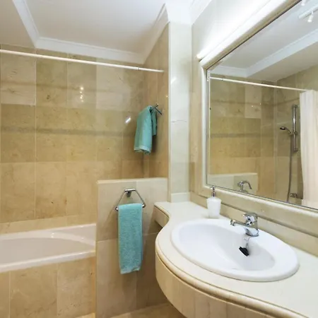 2 Bdr Andalucia Del Mar 8 B02 Marbella